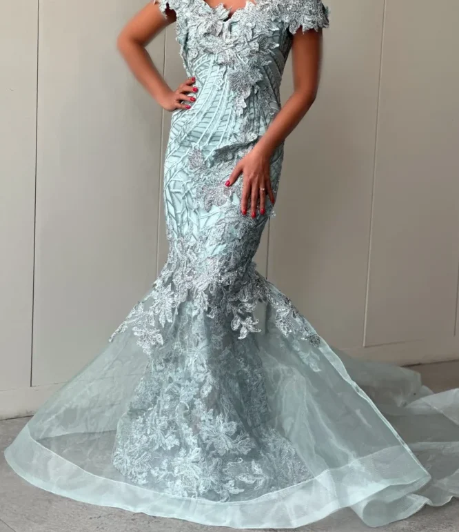 لباس مجلسی گیپور حاشیهدار در مزون نگاه